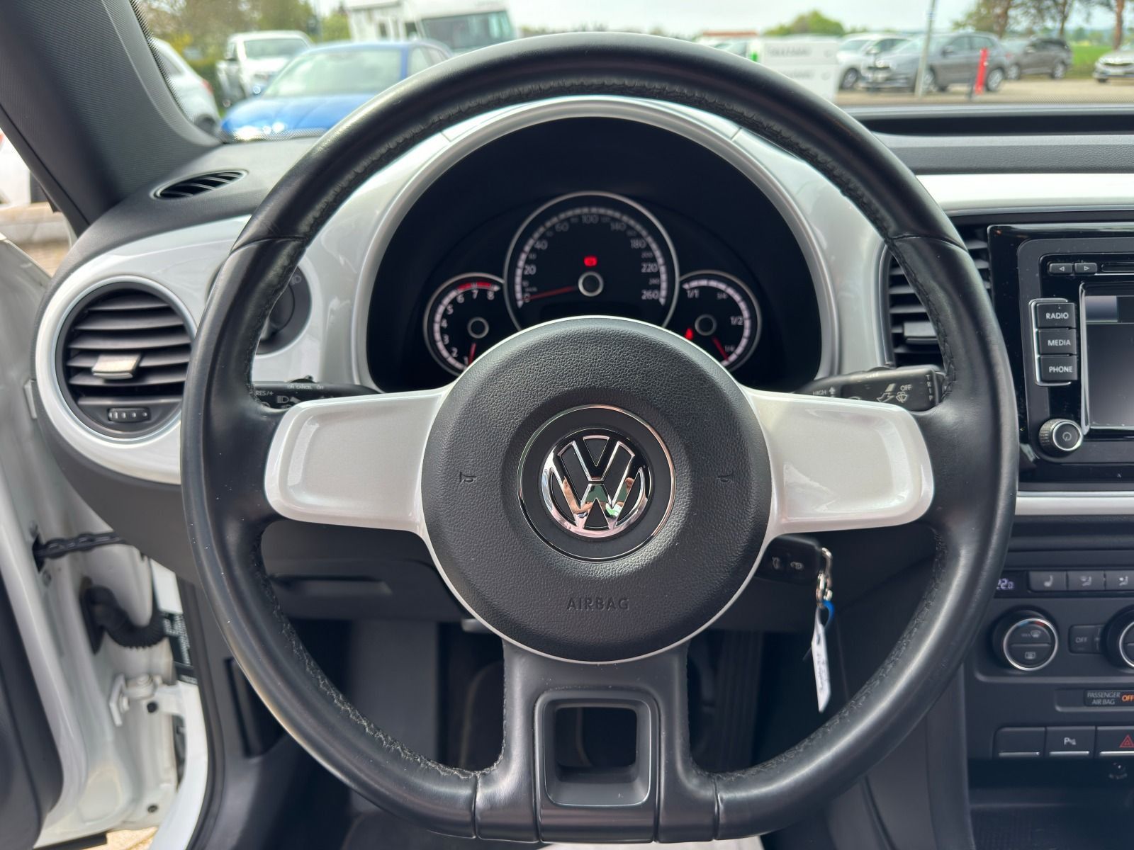 Fahrzeugabbildung Volkswagen Beetle 1.2 TSI 105PS 6-Gang*PDC*GRA*ALU*Allwette