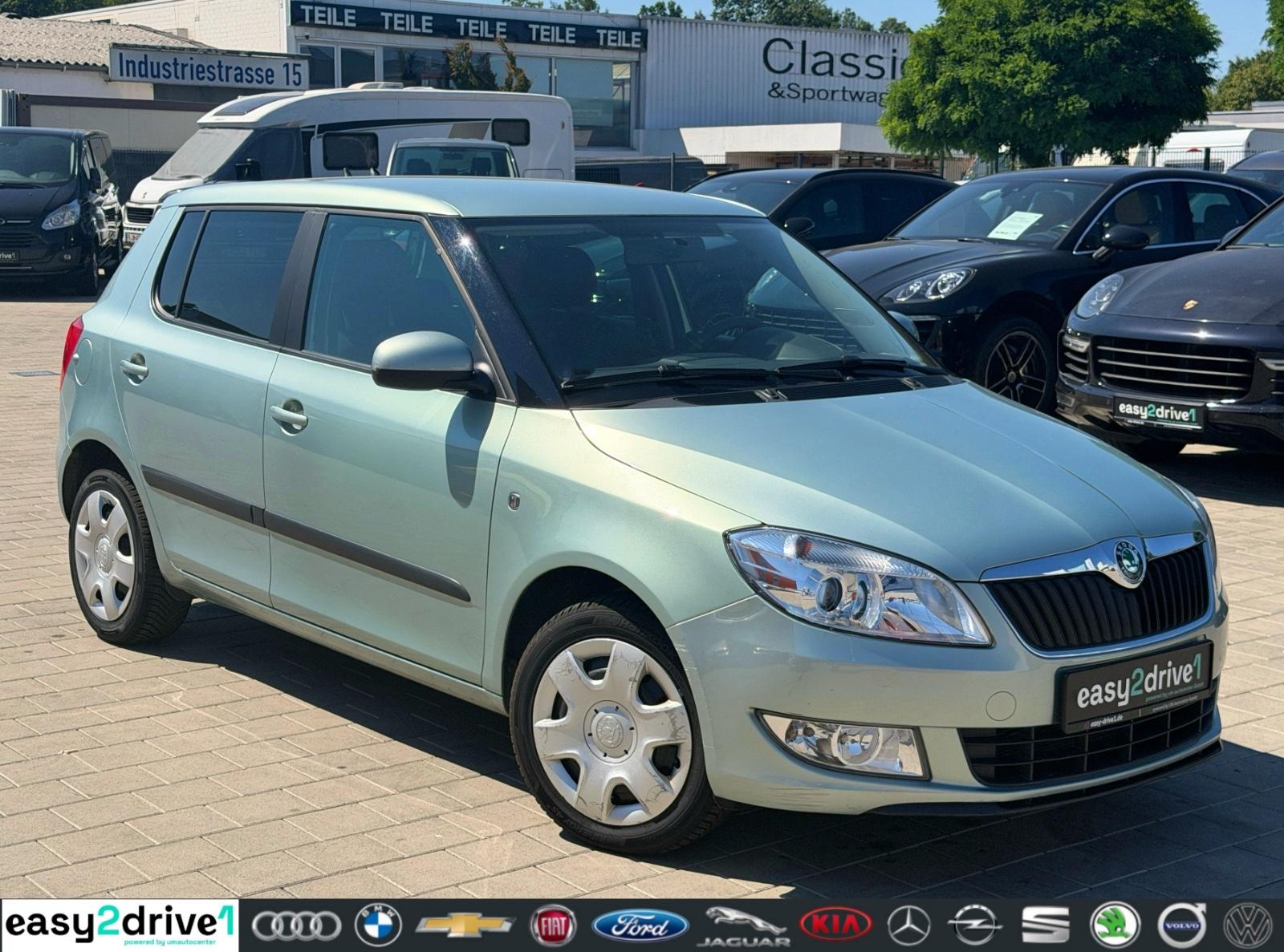 Skoda Fabia Family 1.2 TSI DSG/KLIMA/TÜV + SERVICE NEU