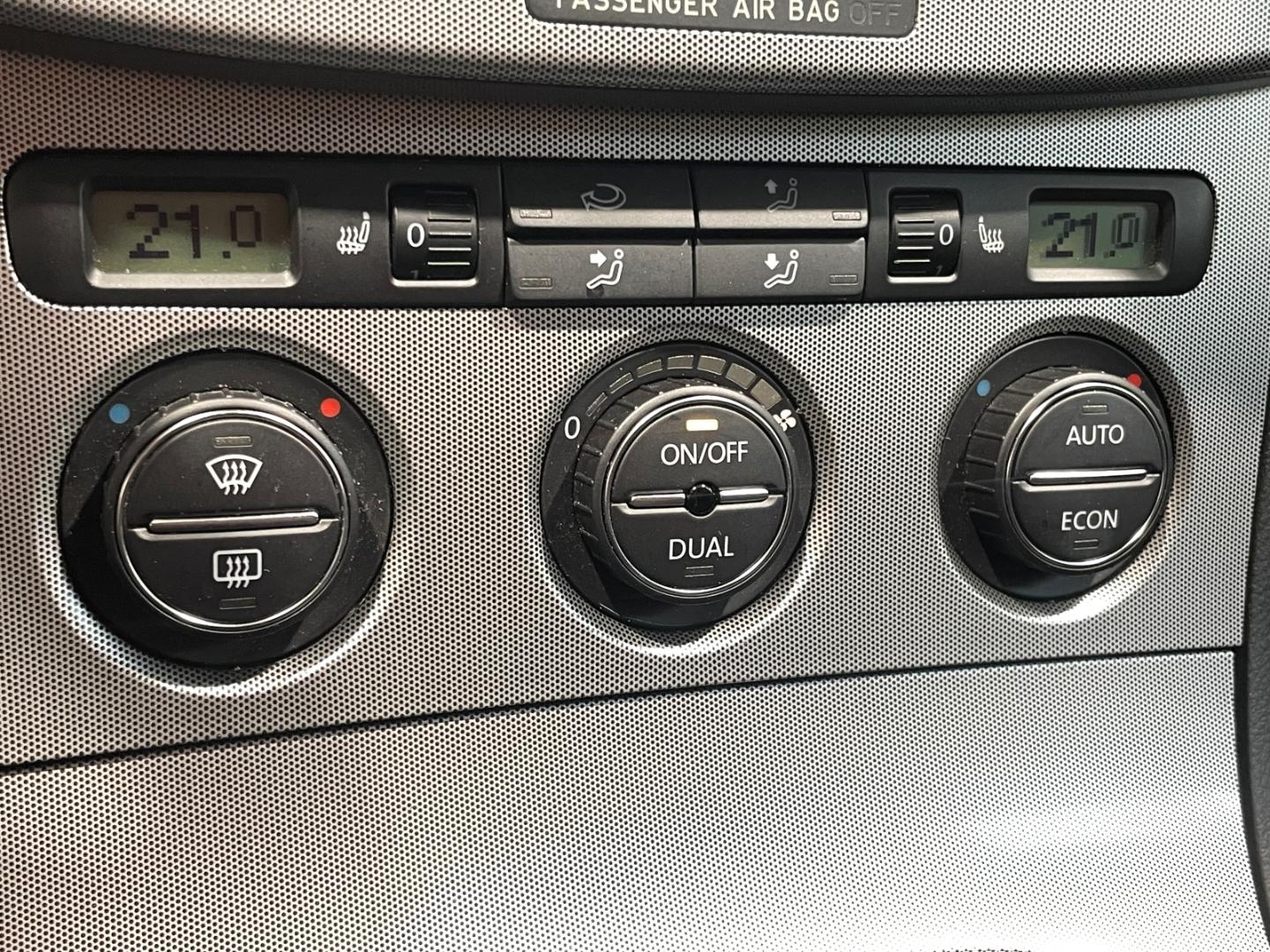 Volkswagen Passat 2006 — photo 18