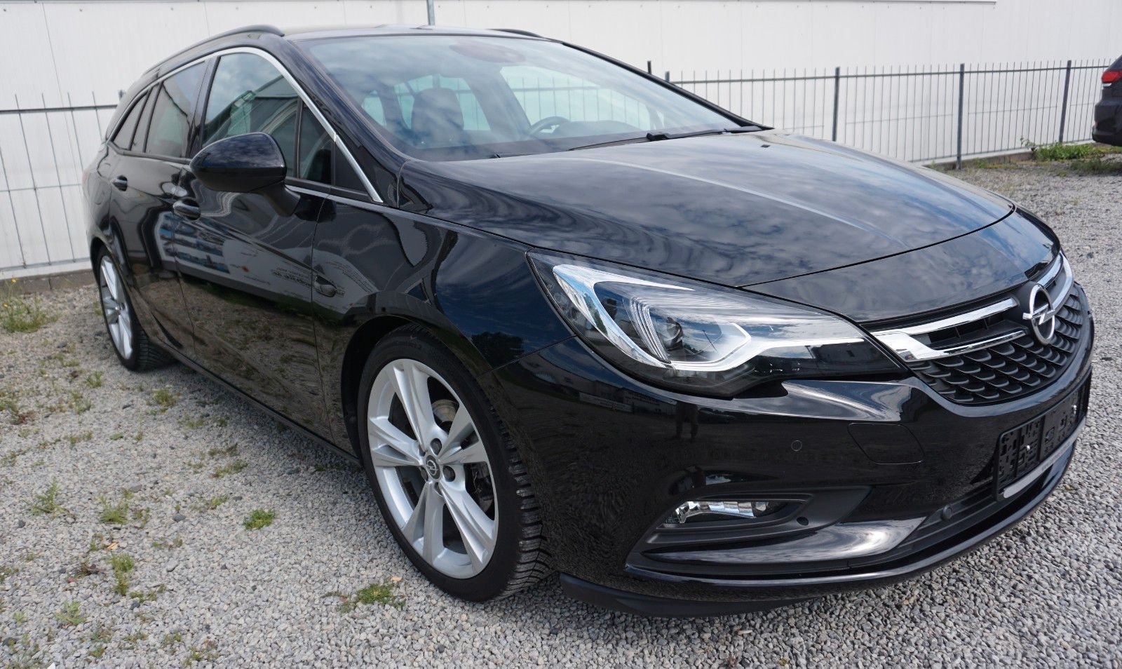 Fahrzeugabbildung Opel Astra K Sports Tourer Ultimate,Leder,LED,Nav,OPC
