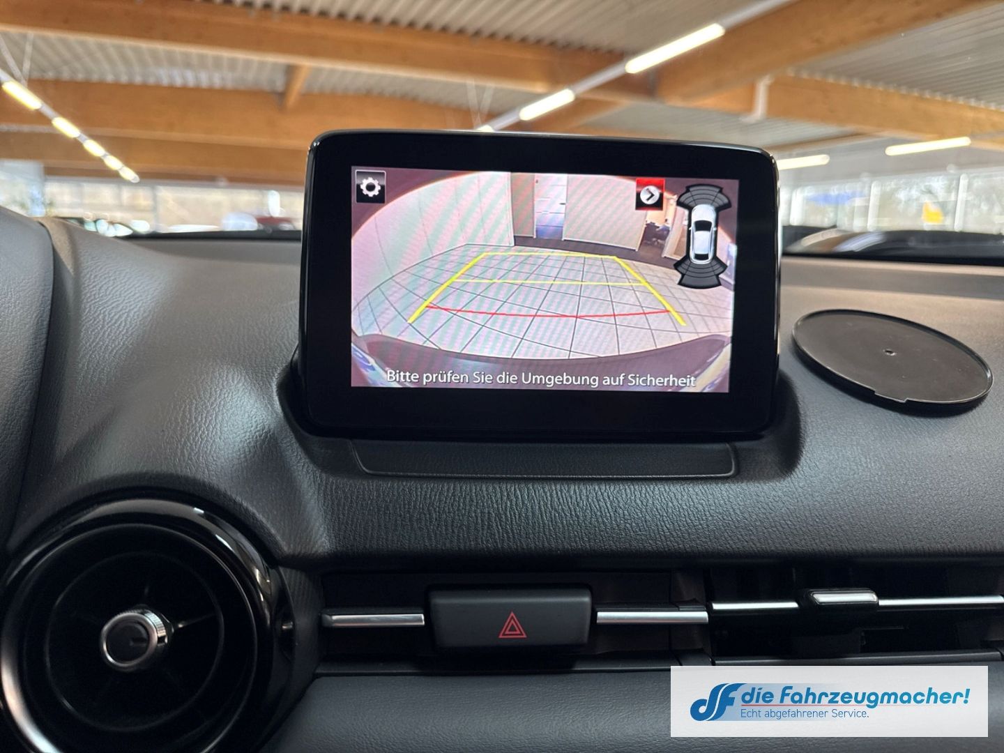 Fahrzeugabbildung Mazda CX-3 Sports-Line HUD Navi LED Klimaautom DAB SHZ