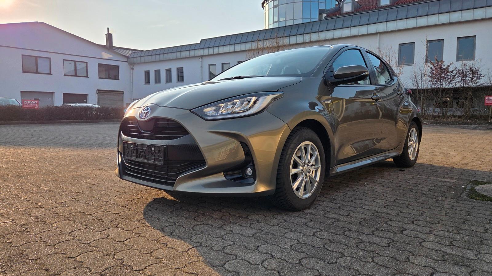 Toyota Yaris Hybrid Club Service Toyota 18´KM