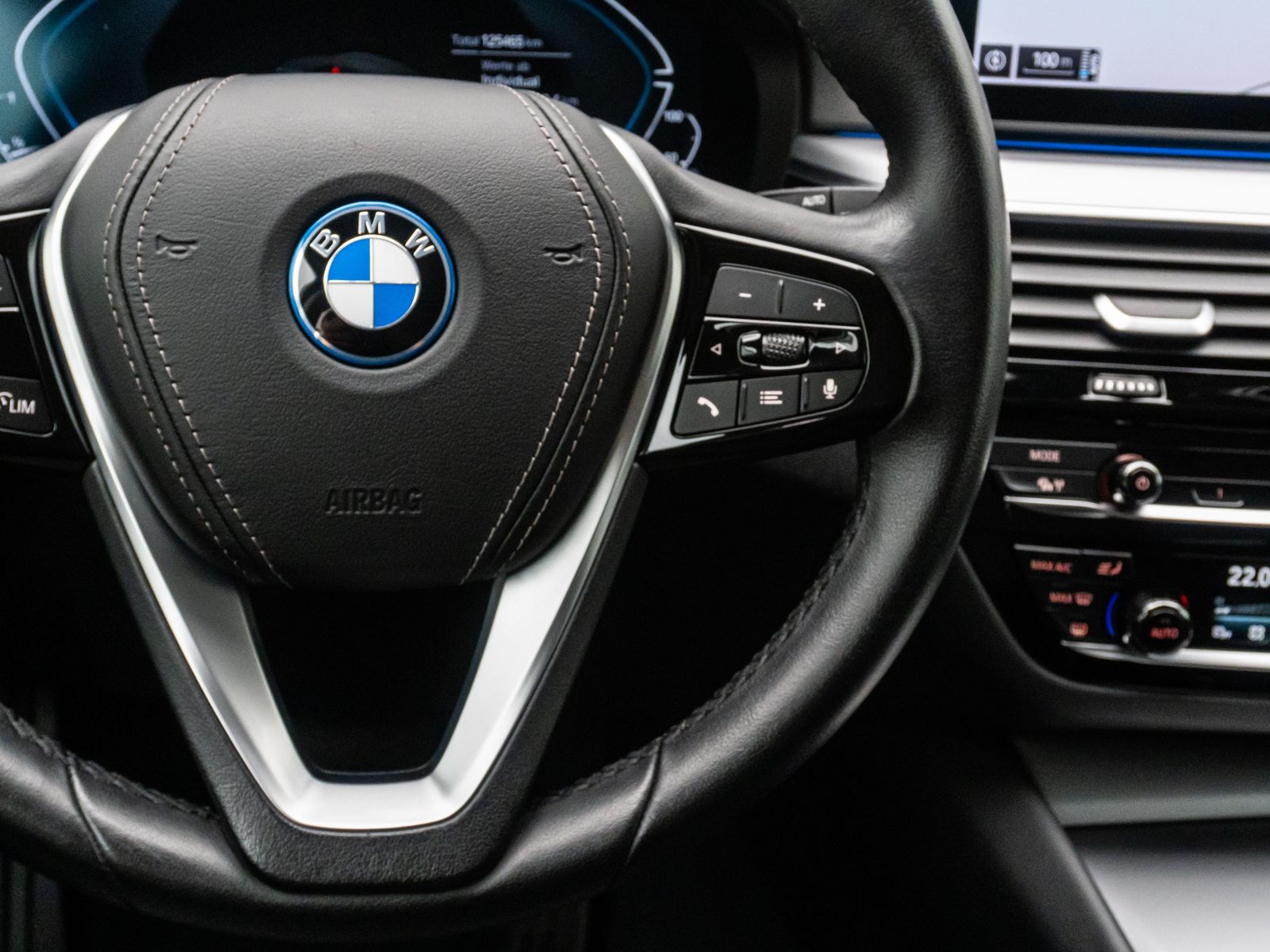 Fahrzeugabbildung BMW 530e 360°Laser HUD DAB HiFi Komfort Alarm Sport