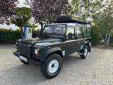 Land Rover Defender 110 Td5 Station Wagon S S - gebrauchte Land Rover Defender aus dem Jahr 2002