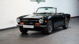 Triumph TR6 -klassisch mit Speichenrädern, Nardi Lenkrad