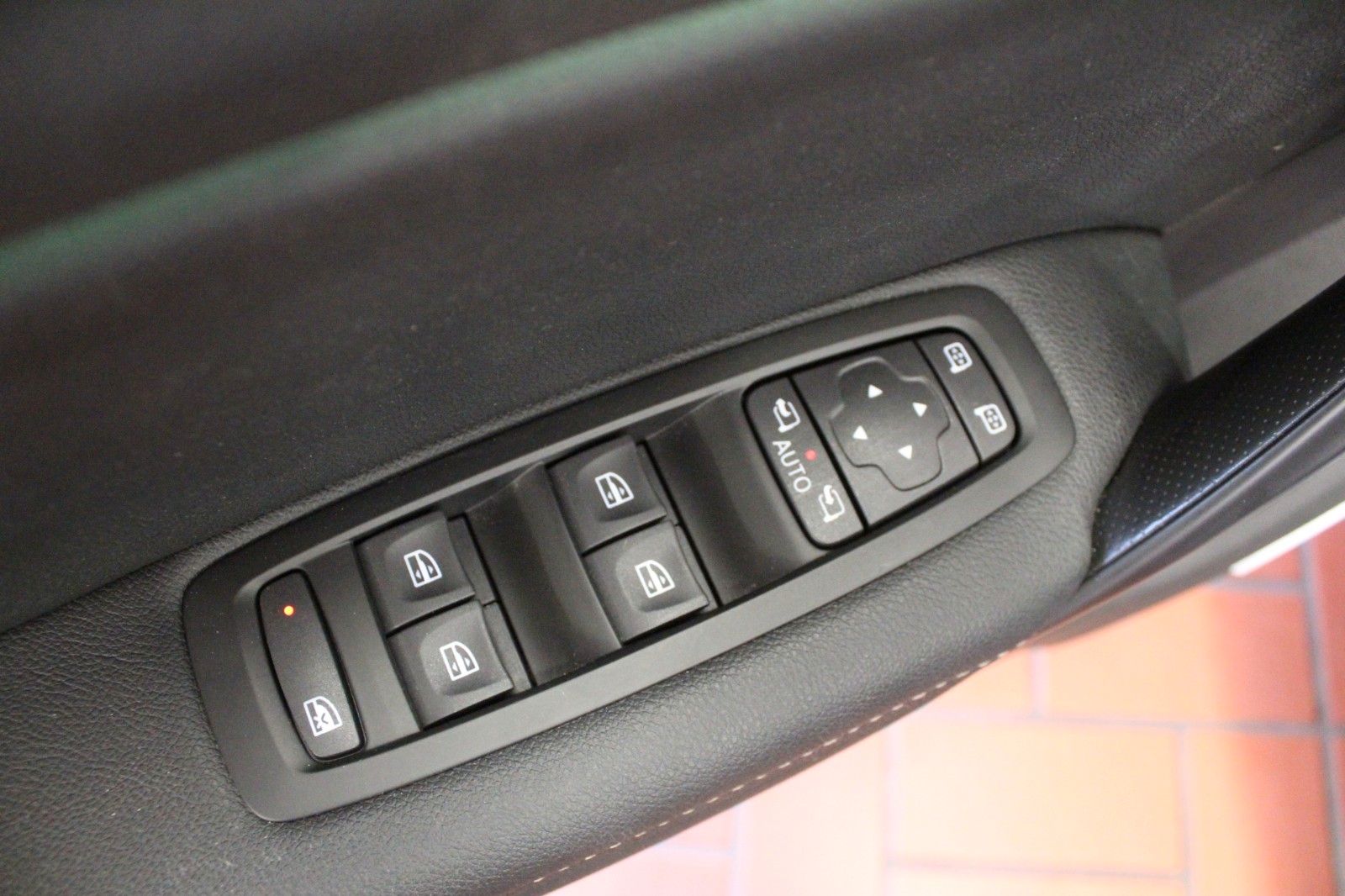 Fahrzeugabbildung Renault Megane ENERGY TCe 130 Intens/*Winterräder