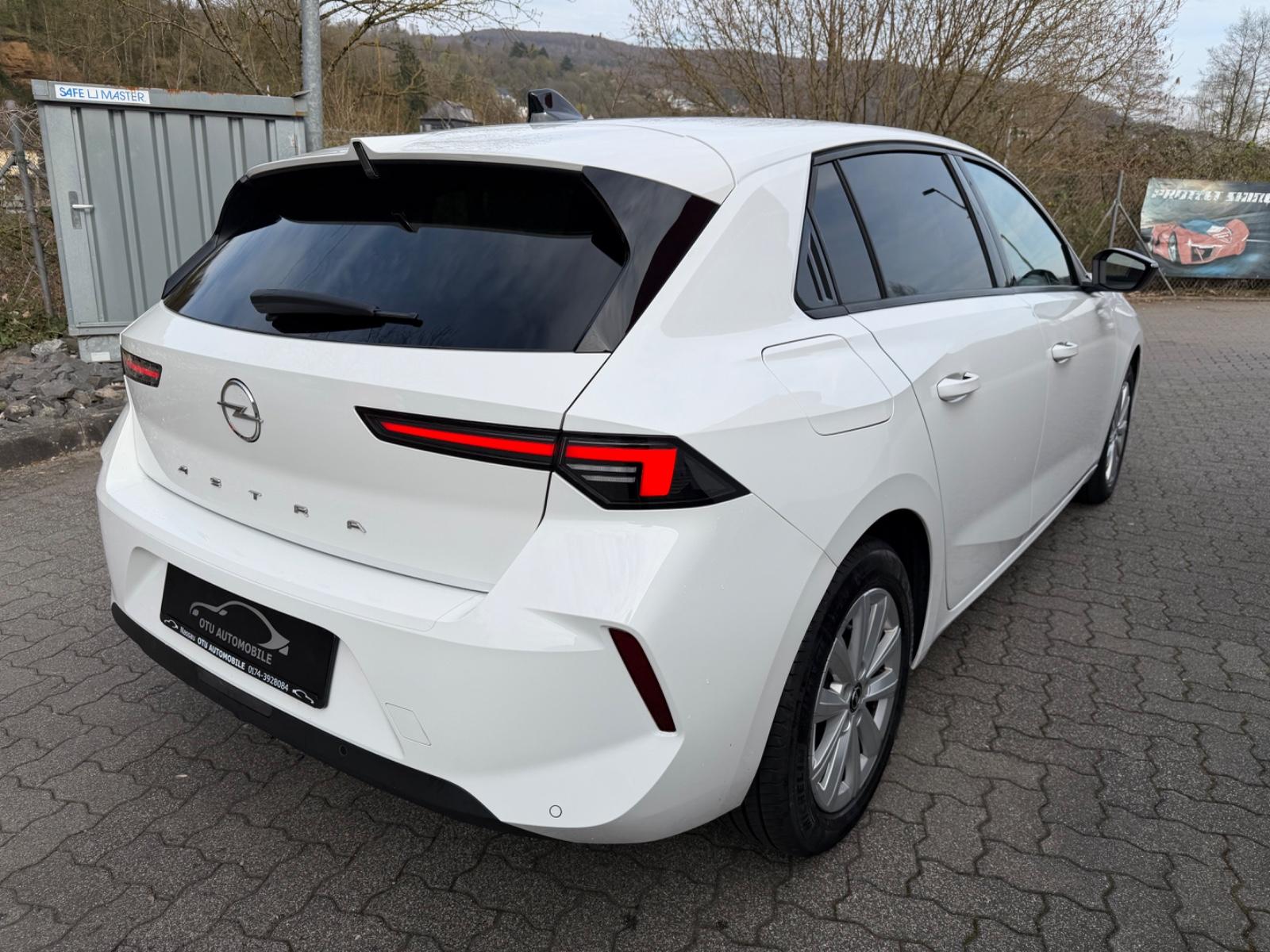 Opel Astra L Lim. 5-trg. Enjoy