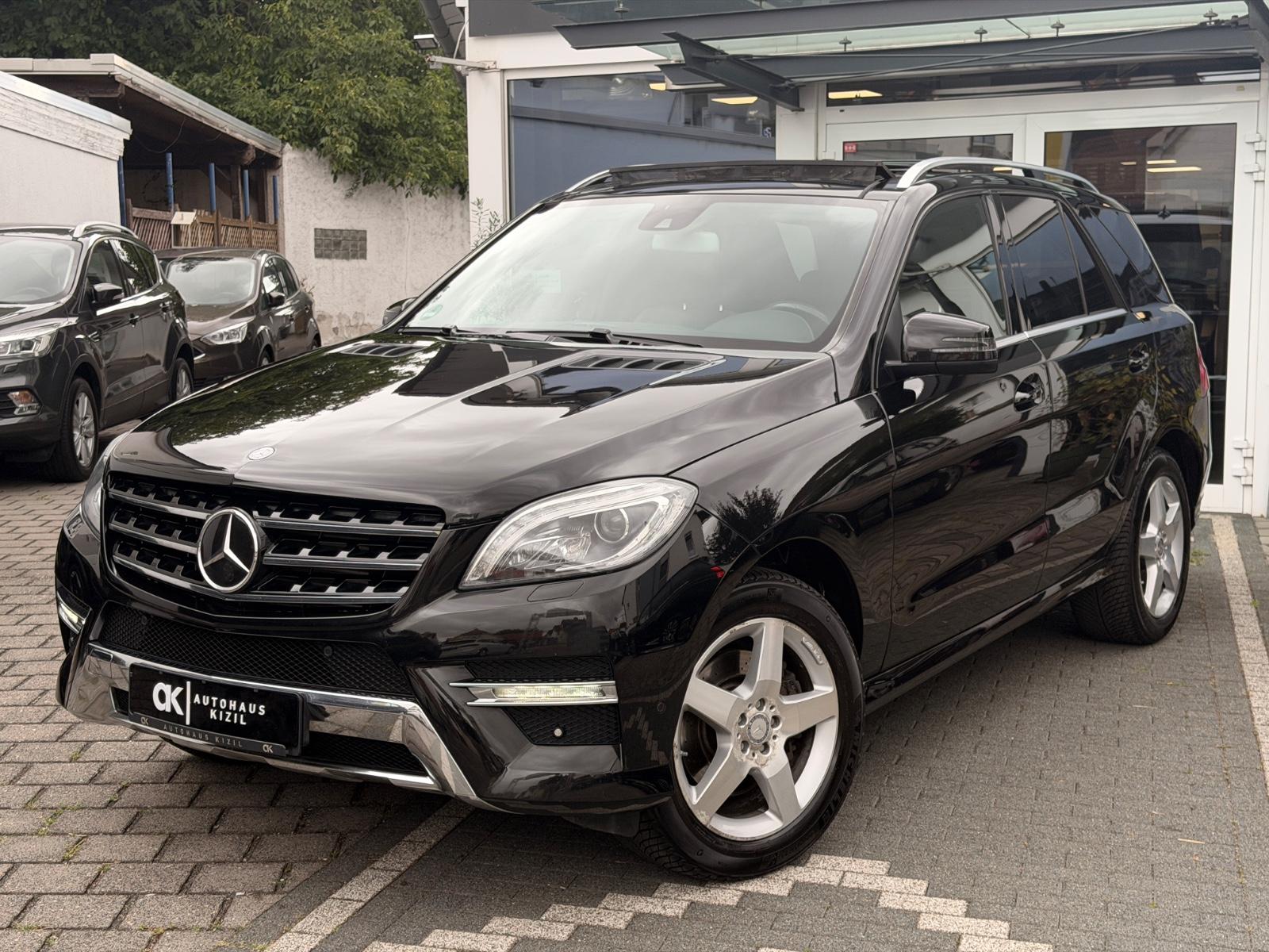 Mercedes-Benz ML 350 ML BlueTec 4Matic AMG*Pano.*AHK*