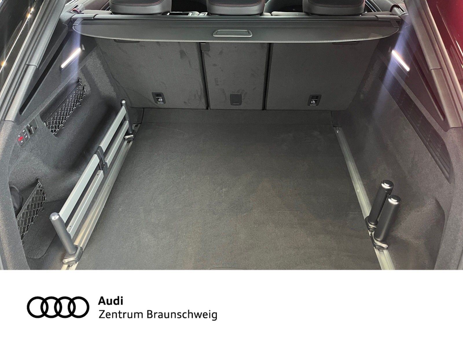 Audi RSQ8 - Bild 16