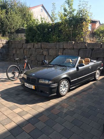 BMW E36 325 i Cabrio M-Packet