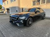Mercedes-Benz E 400 d 4MATIC AMG Line - HUD - AHK - Distronic  - Mercedes-Benz E 400 mit Diesel-Antrieb: Limousine, Automatik