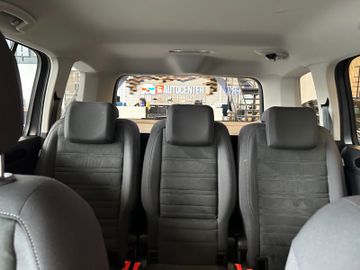 MYAUTOCENTER – Gebraucht- und Jahreswagen mit Werkstattservice in Pfaffenhofen Volkswagen Touran *AHK*ACC*PDC*3-Zonen*NAVI*1-HAND*