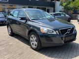 Volvo XC 60 XC60 Momentum AWD - Volvo aus 2010: Geländewagen