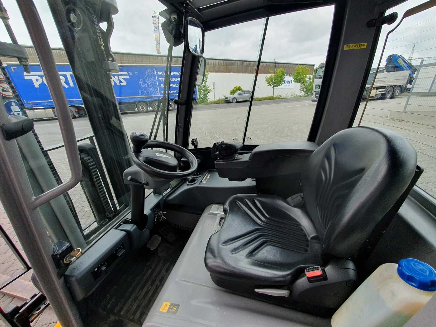 Fahrzeugabbildung Jungheinrich EFG 215 / Triplex: 4.25m! / SS / 4.297h!