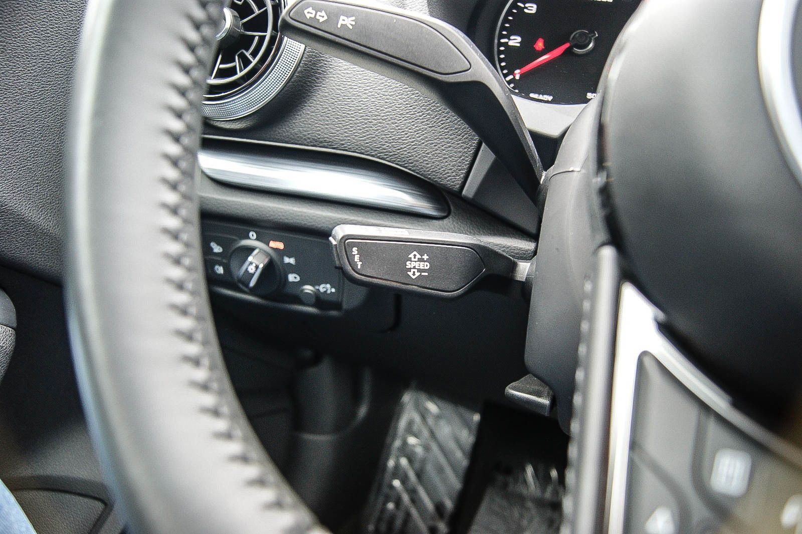 Fahrzeugabbildung Audi A3 30 TFSi SPORT S-tronic XENON NAVIGATION PDC
