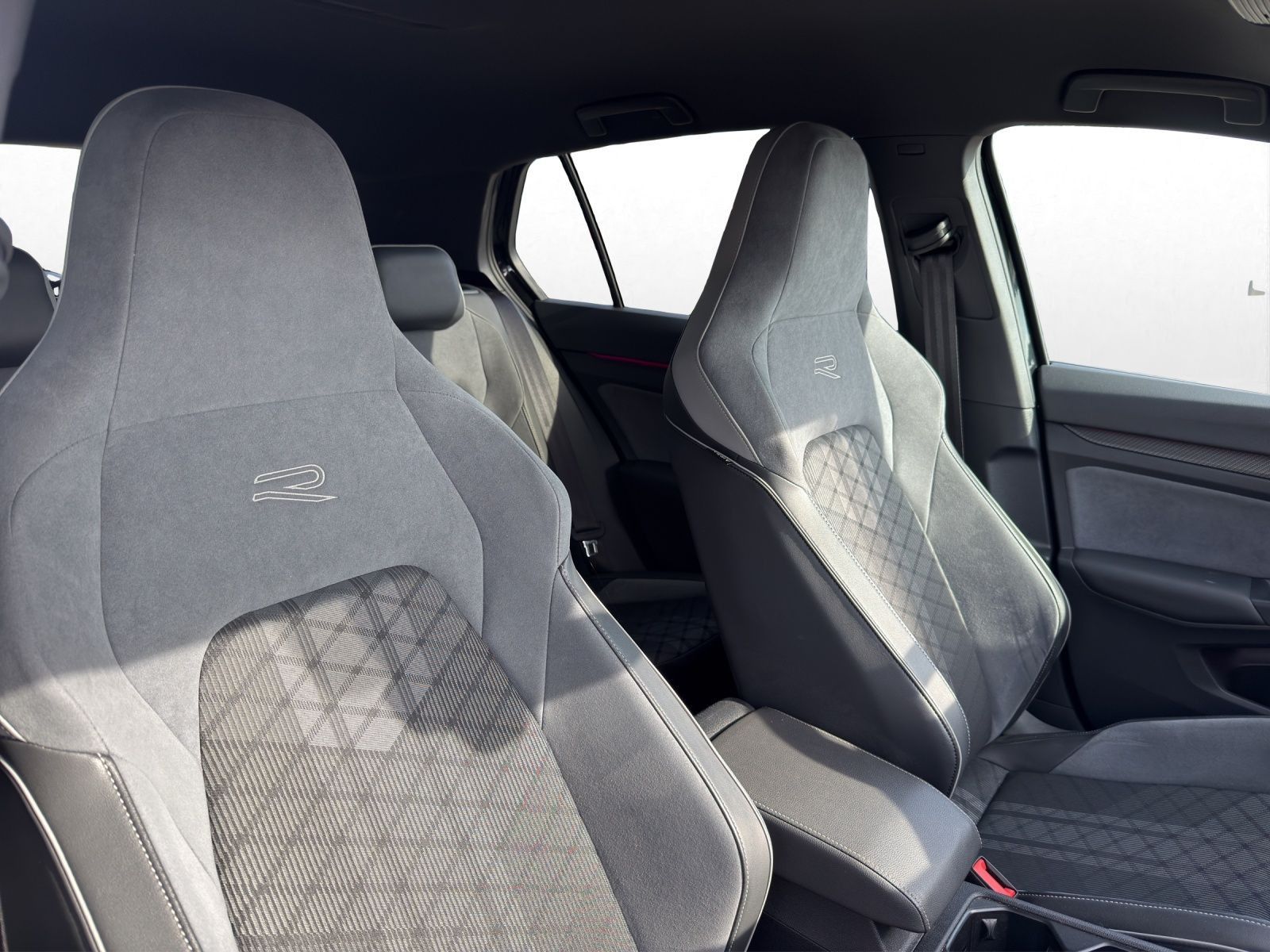 Volkswagen Golf - Bild 6