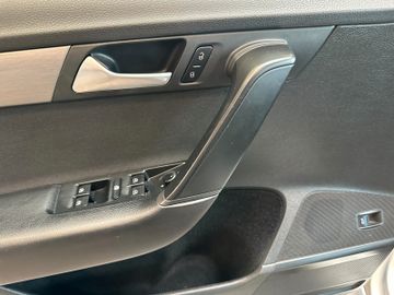 MYAUTOCENTER – Gebraucht- und Jahreswagen mit Werkstattservice in Pfaffenhofen Volkswagen Passat *ACC*NAV*AHK*PDC*SitzHZ*2-ZONEN*TotWinkel