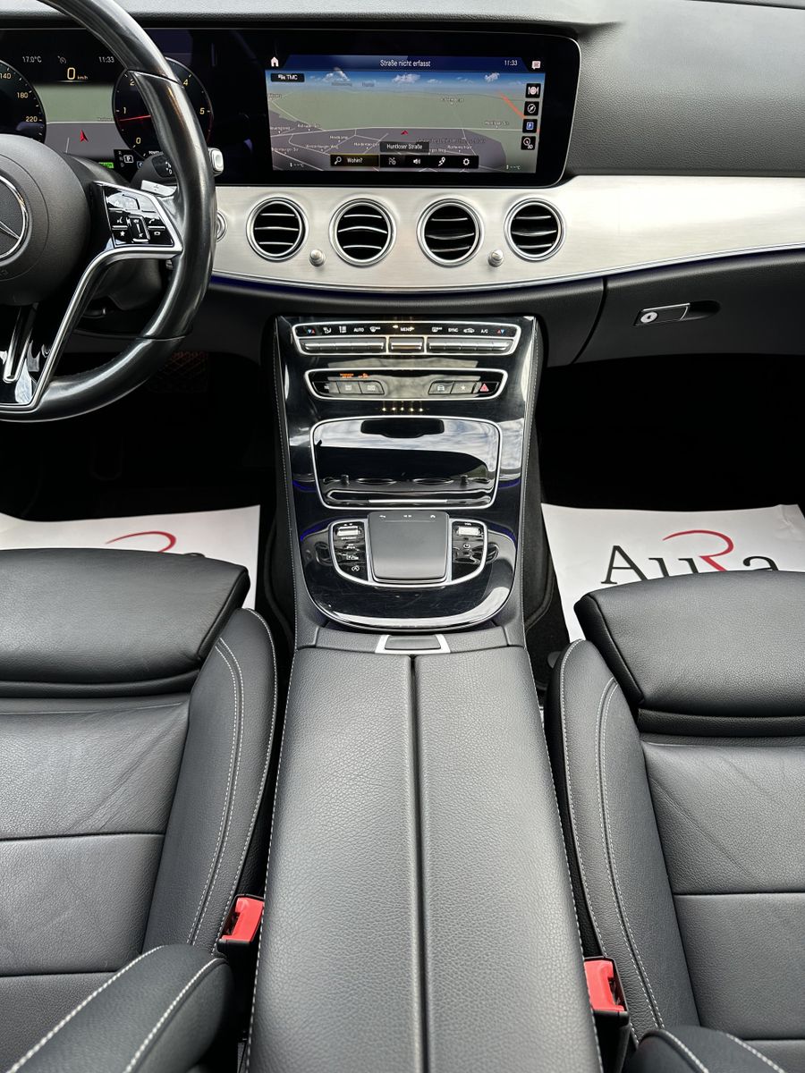 Fahrzeugabbildung Mercedes-Benz E 300d 4M Avantgarde NAV+LED+AHK+BURMESTER+PANO
