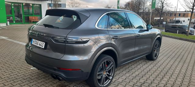 Porsche Cayenne Sport 21 Zoll/Soft-Close/ACC/