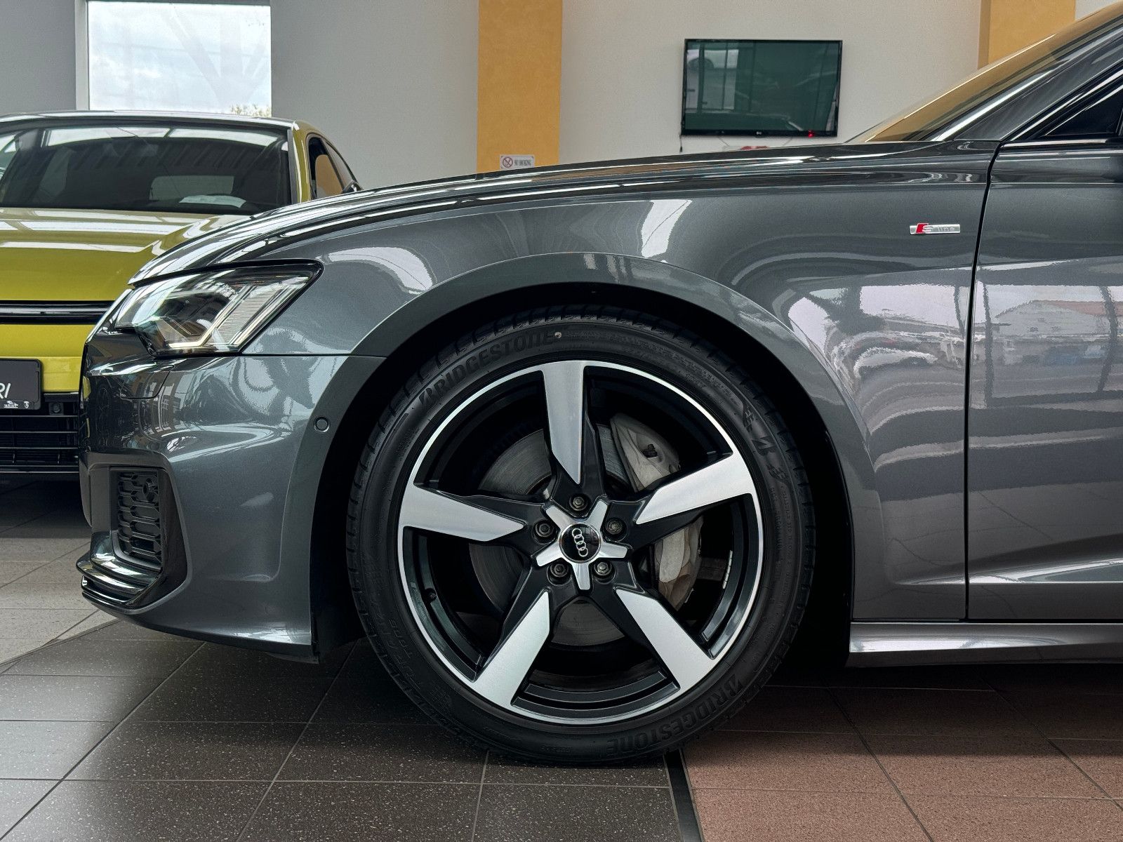 Audi A6 Avant 45 TDI quattro 2x S line Matrix 360° 20 foto 12
