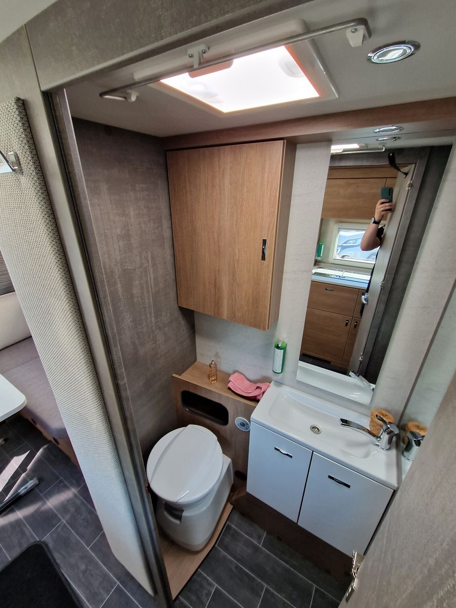 Fahrzeugabbildung Tabbert Senara 550E 2.3 2.000kg, Safety-Pack, Glattbl.