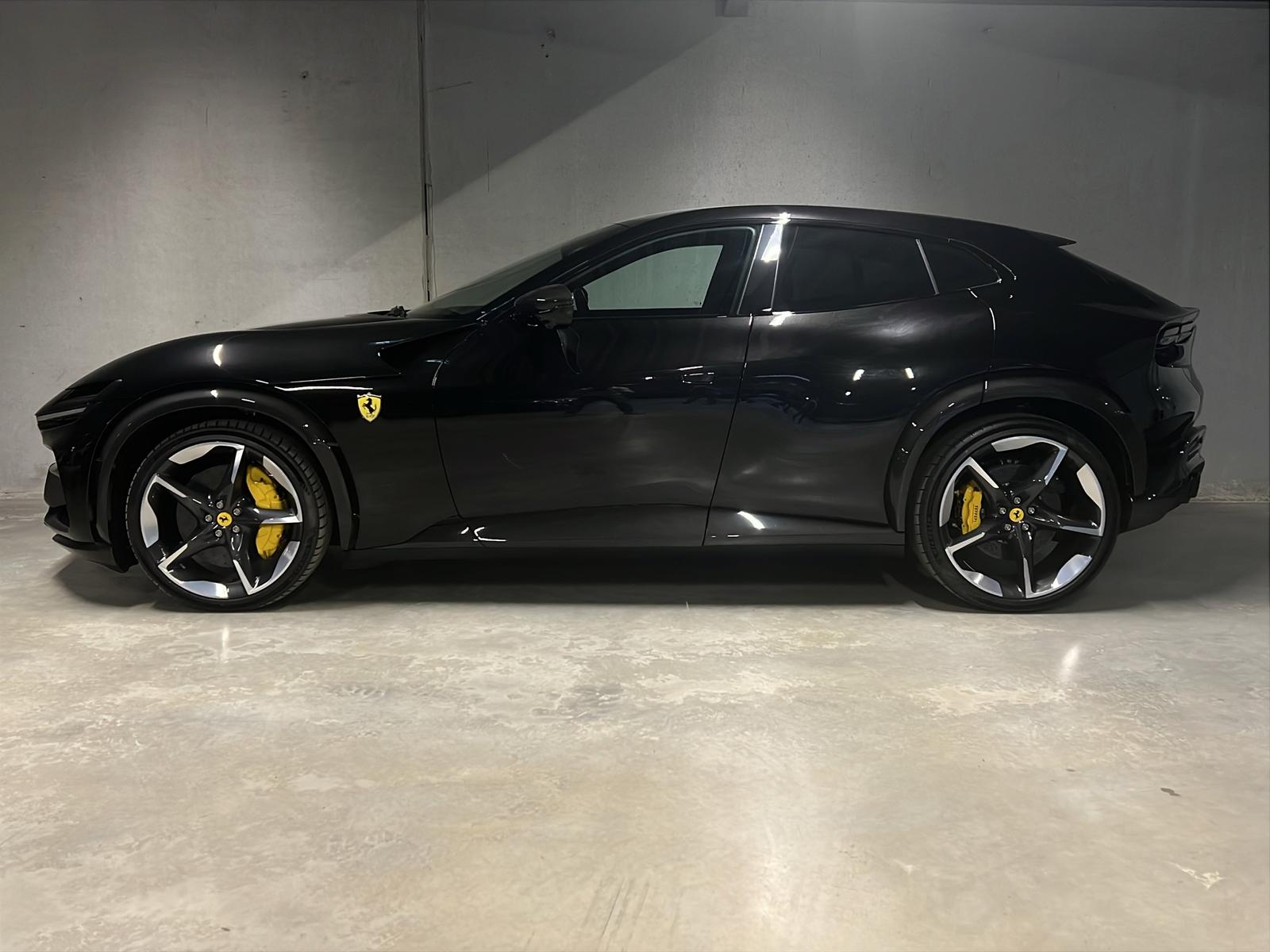 Ferrari Purosangue |MwSt. |Panorama-Dach |Massage