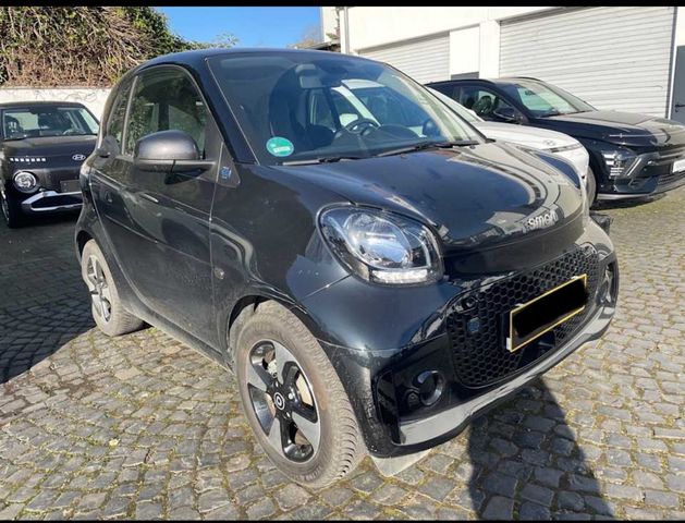 Smart ForTwo EQ 22kW NAVI CAM SHZ PANO Carplay+Android