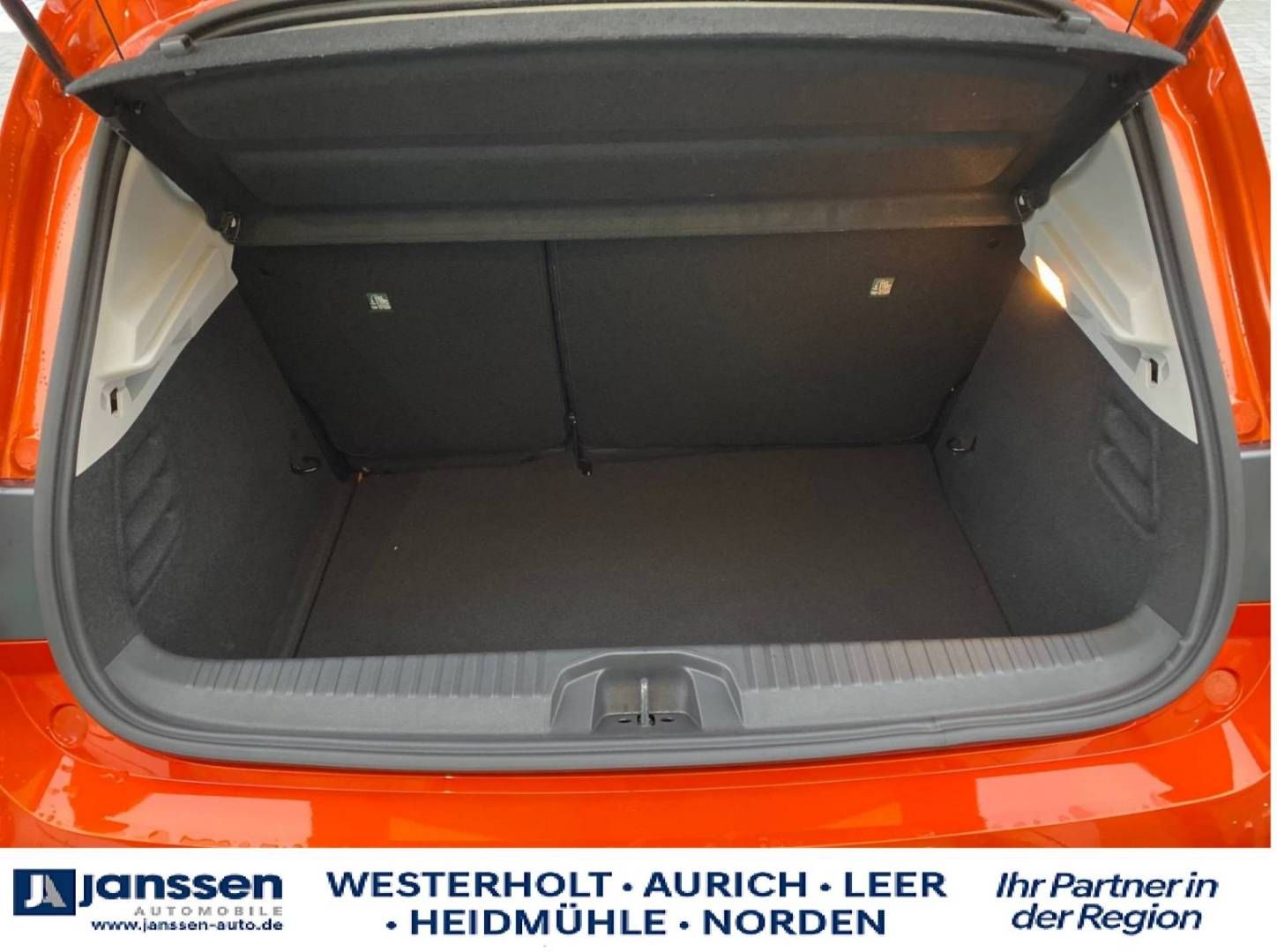 Fahrzeugabbildung Renault CLIO EXPERIENCE TCe 100