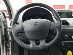 Fahrzeugabbildung Megane III Grandtour Expression 1.5 dCi 110 FAP
