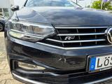 Volkswagen Passat Variant Business R-Line Harman/Kardon - Volkswagen Passat Variant: Schwarz