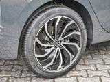 Volkswagen Golf VIII 1.5 TSI Life KEYLESS PDC NAVI LED - Volkswagen in Schwerin