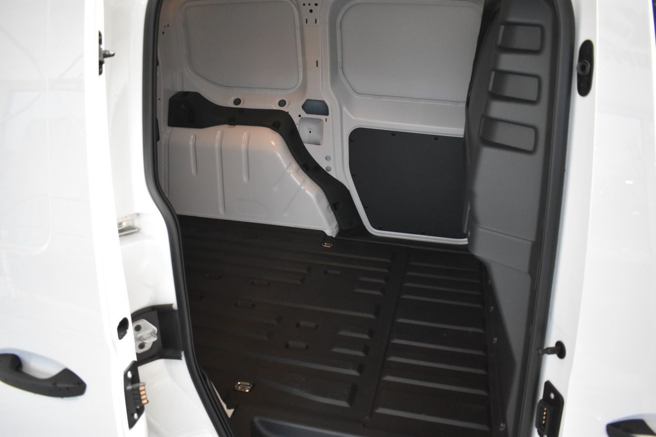 Volkswagen Caddy - Bild 8