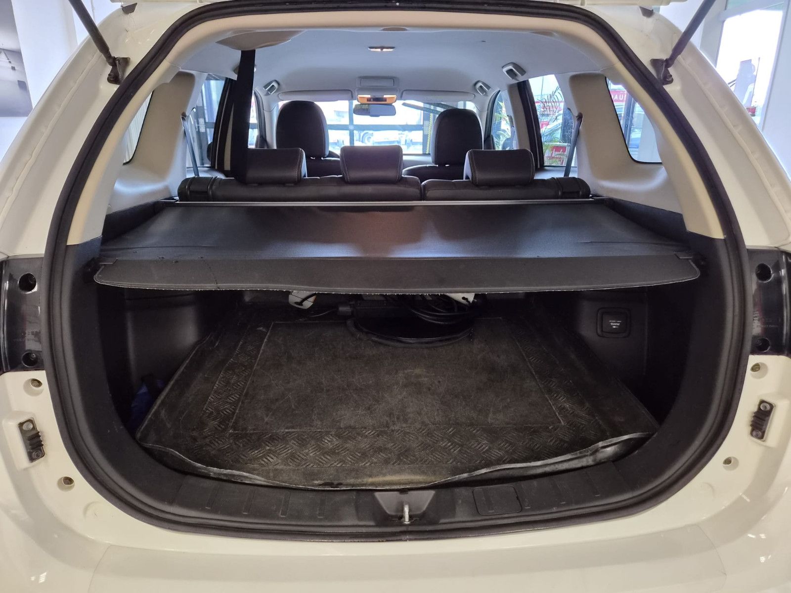 Fahrzeugabbildung Mitsubishi Outlander PHEV Basis Spirit 4WD / KAMERA /