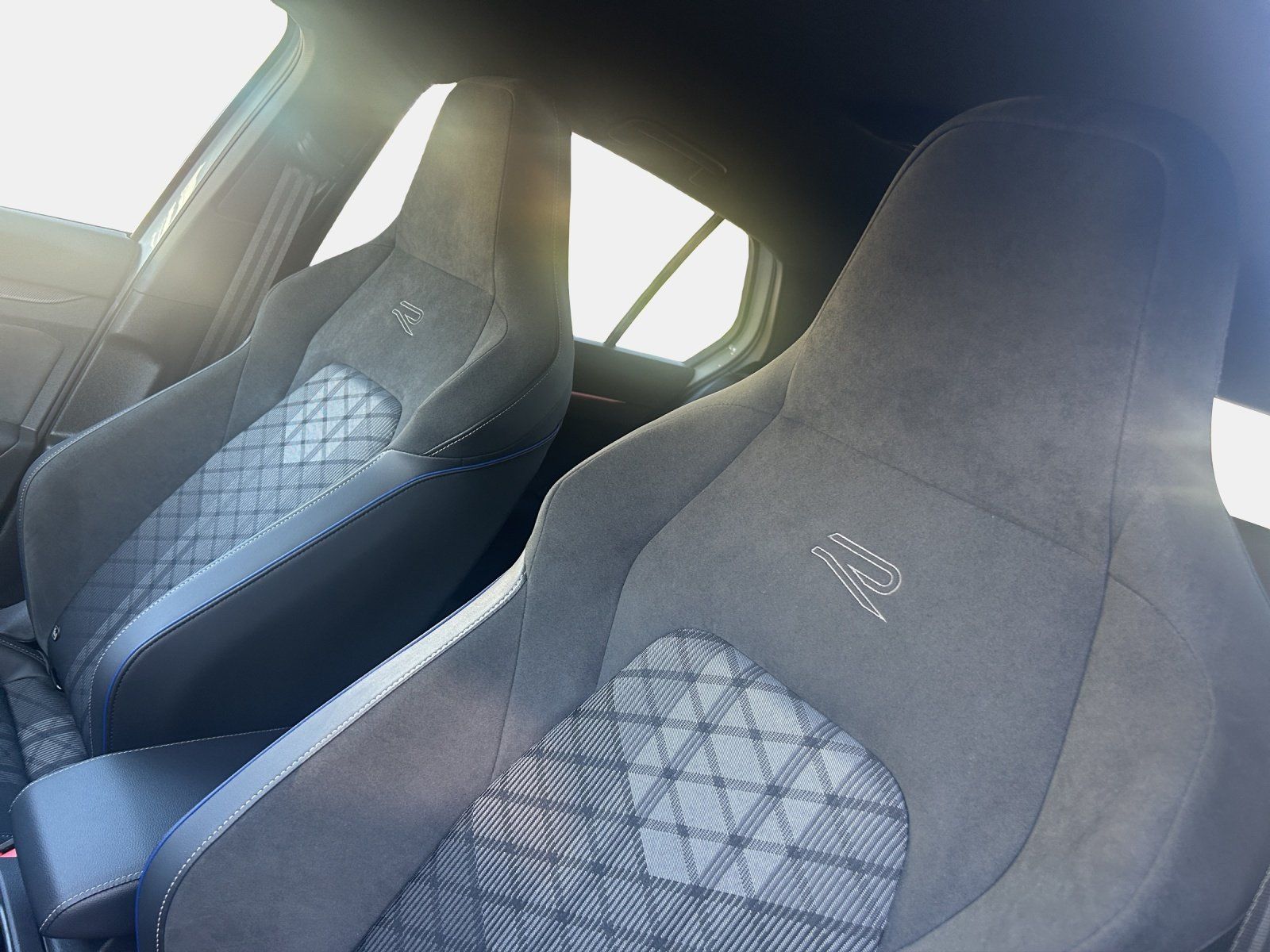 Volkswagen Golf - Bild 17