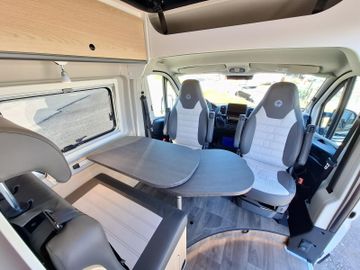 Sunlight Adventure Cliff 640 RT ACC Safety Digital