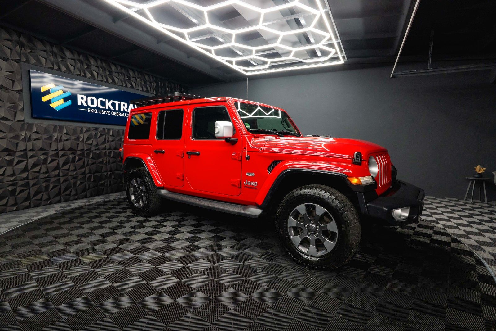 Fahrzeugabbildung Jeep Wrangler Unlimited Sahara OVERLAND 4x4 *LED*ACC*