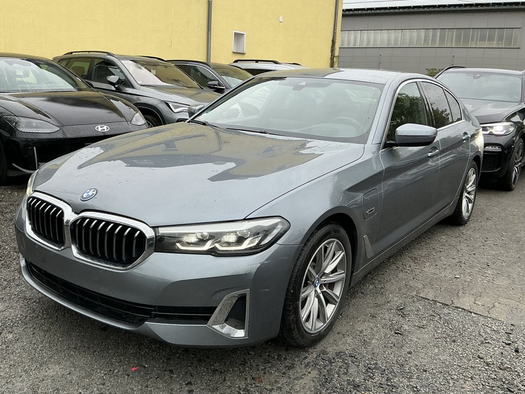 Image of BMW 530