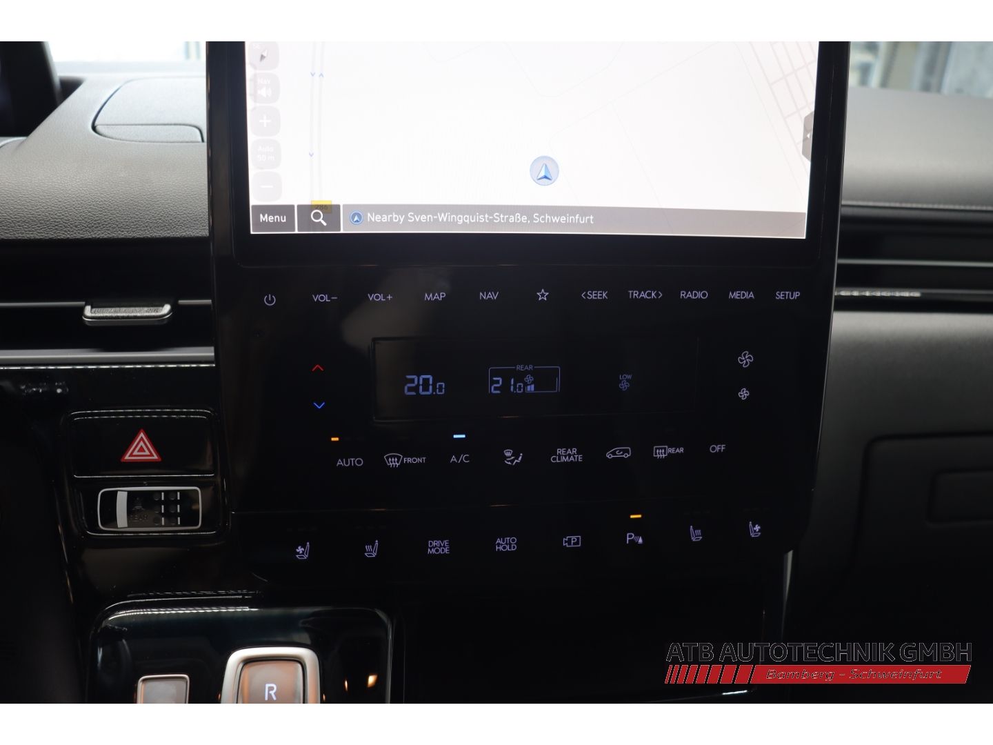 Fahrzeugabbildung Hyundai STARIA Prime 2WD 2.2 CRDi Park-Paket Navi Bose K