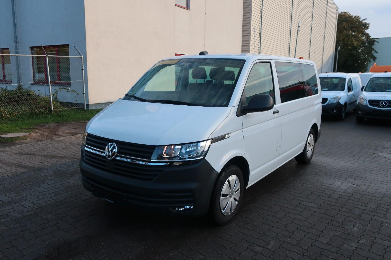 Volkswagen T6.1 Transporter Kombi FWD/9 Sitze/Klima/FN:180