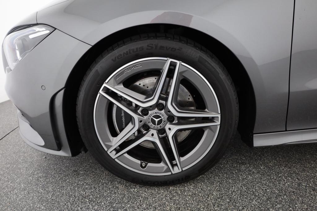 Mercedes-Benz CLA 220 Shooting Brake