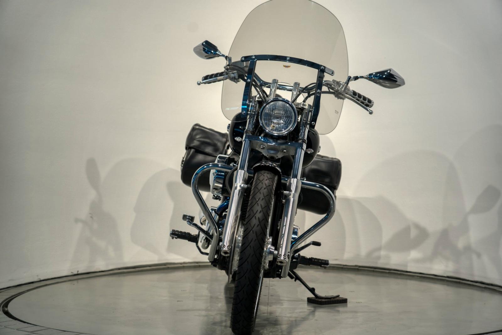 Honda VT 750 Shadow Spirit *Auspuff*Taschen*Schild*