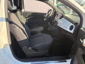 Fahrzeugabbildung Fiat 500 Dolcevita Navi DAB+ Tempomat Klimaaut. uvm.