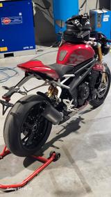 Triumph Speed Triple 1200 RS | 2130 km | Werksga - TRIUMPH TR2