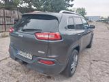 Jeep Cherokee 3.2 V6 200kW 4x4 8-fach bereift - Jeep Cherokee: 2.8
