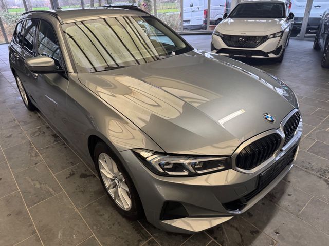 BMW 318 Baureihe 3 Touring Head-Up Navi Kamera