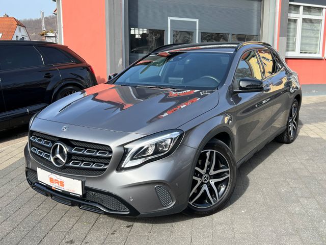 Mercedes-Benz GLA 220 CDI 4Matic*NIGHT*LED*NAVI*AHK*KAM*ASSIST