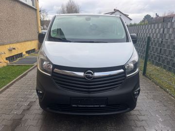 Opel Vivaro - 2