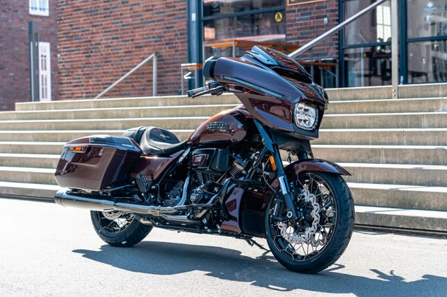 Harley-Davidson FLHXSE CVO Street Glide, ST Style