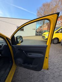 Volkswagen Caddy - 10