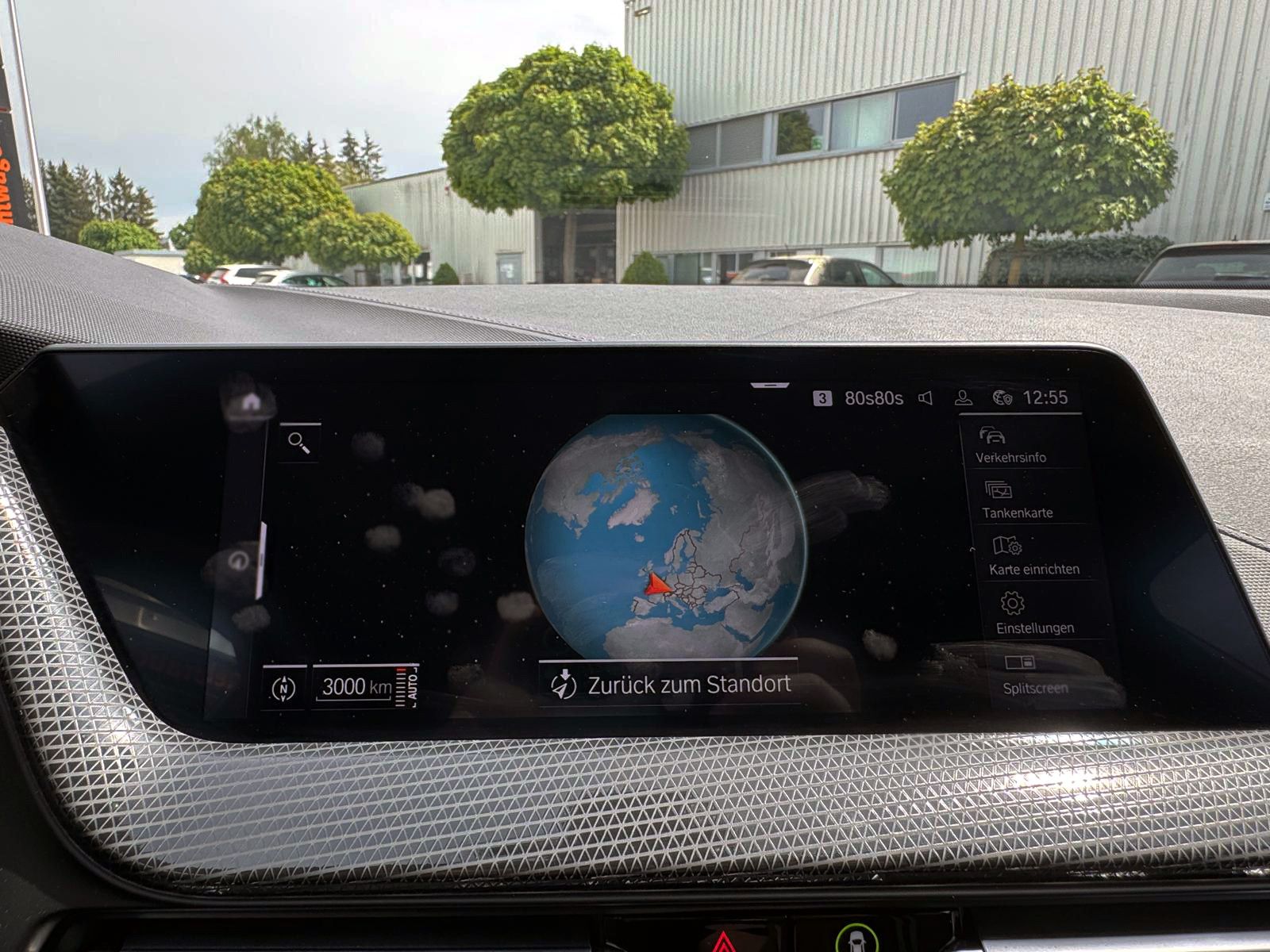 Fahrzeugabbildung BMW 118i Steptr. Sport-Line LED SHZ PDC CarPlay NAV